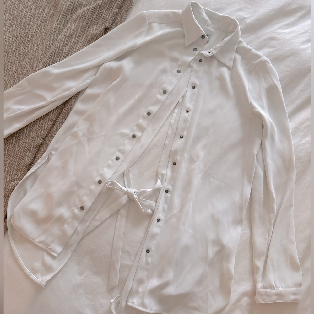 TRISTAN - unique button up